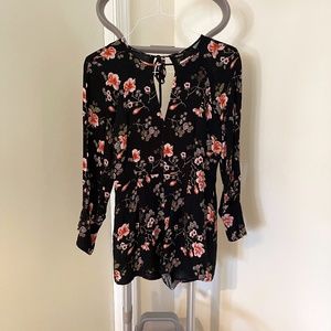 Flower print jumpsuit/ Forever 21- Size M